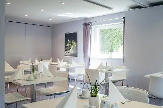 Airport Hotel By The New Yorker Cologne