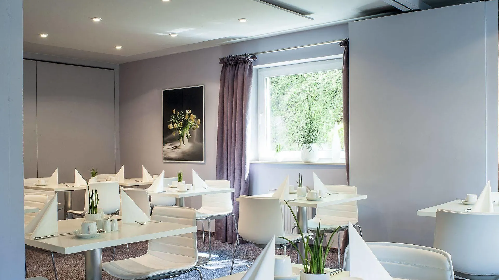 Airport Hotel By The New Yorker Cologne
